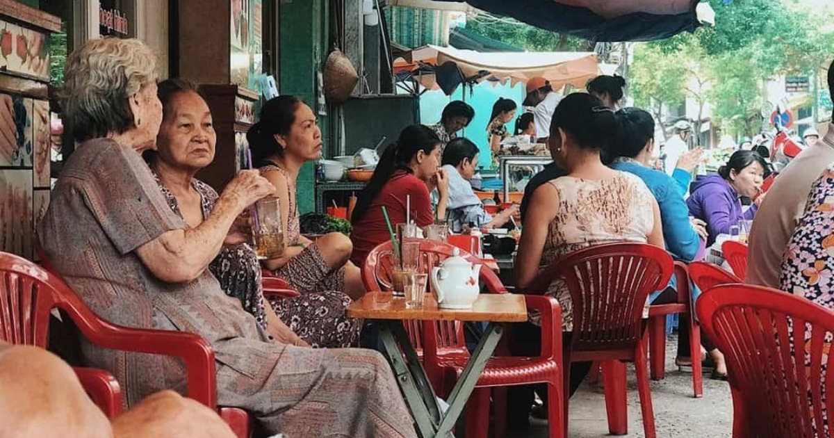 7 cách để hòa mình vào văn hóa vỉa hè náo nhiệt của Việt Nam